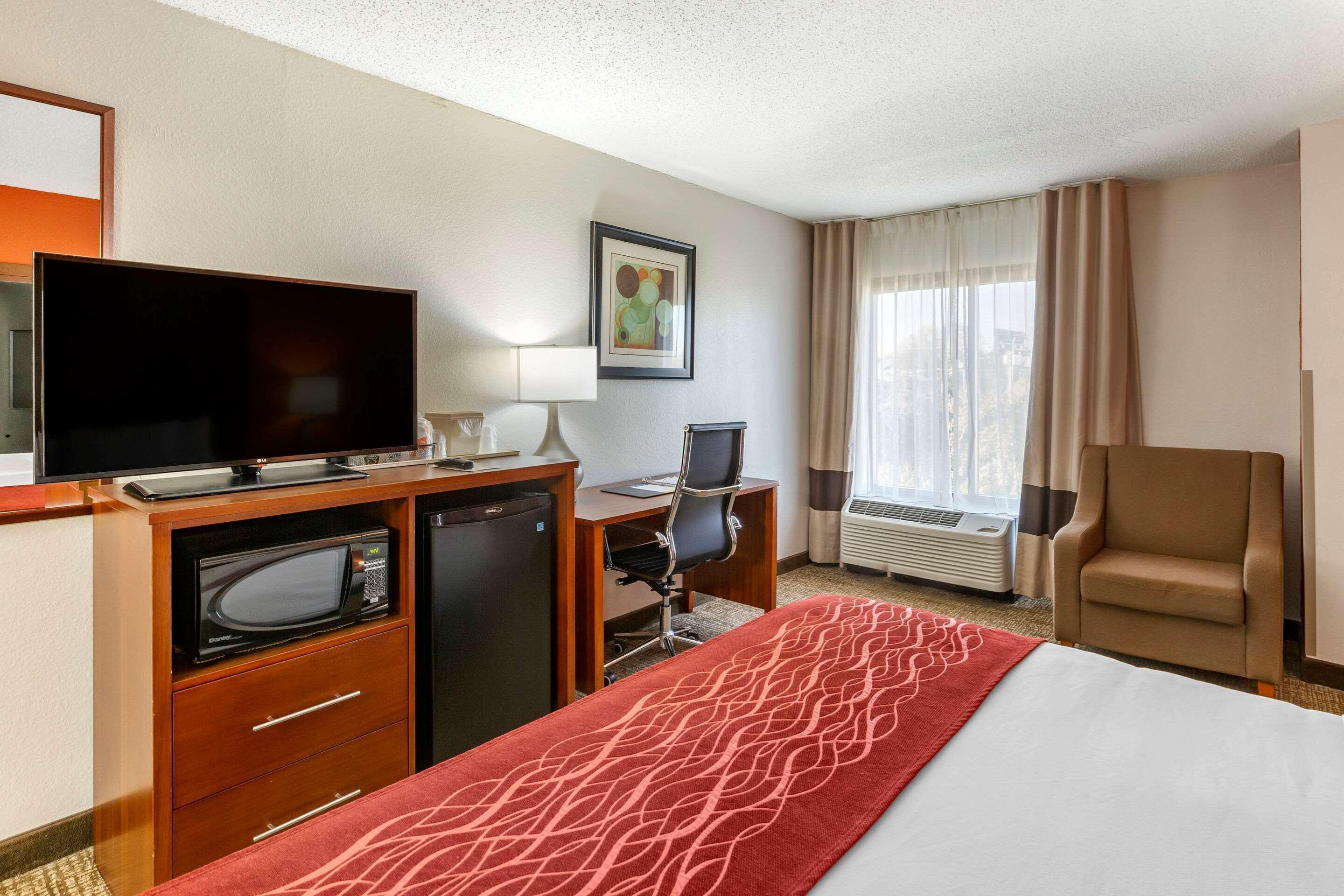Comfort Inn Greensboro - Kernersville Екстер'єр фото