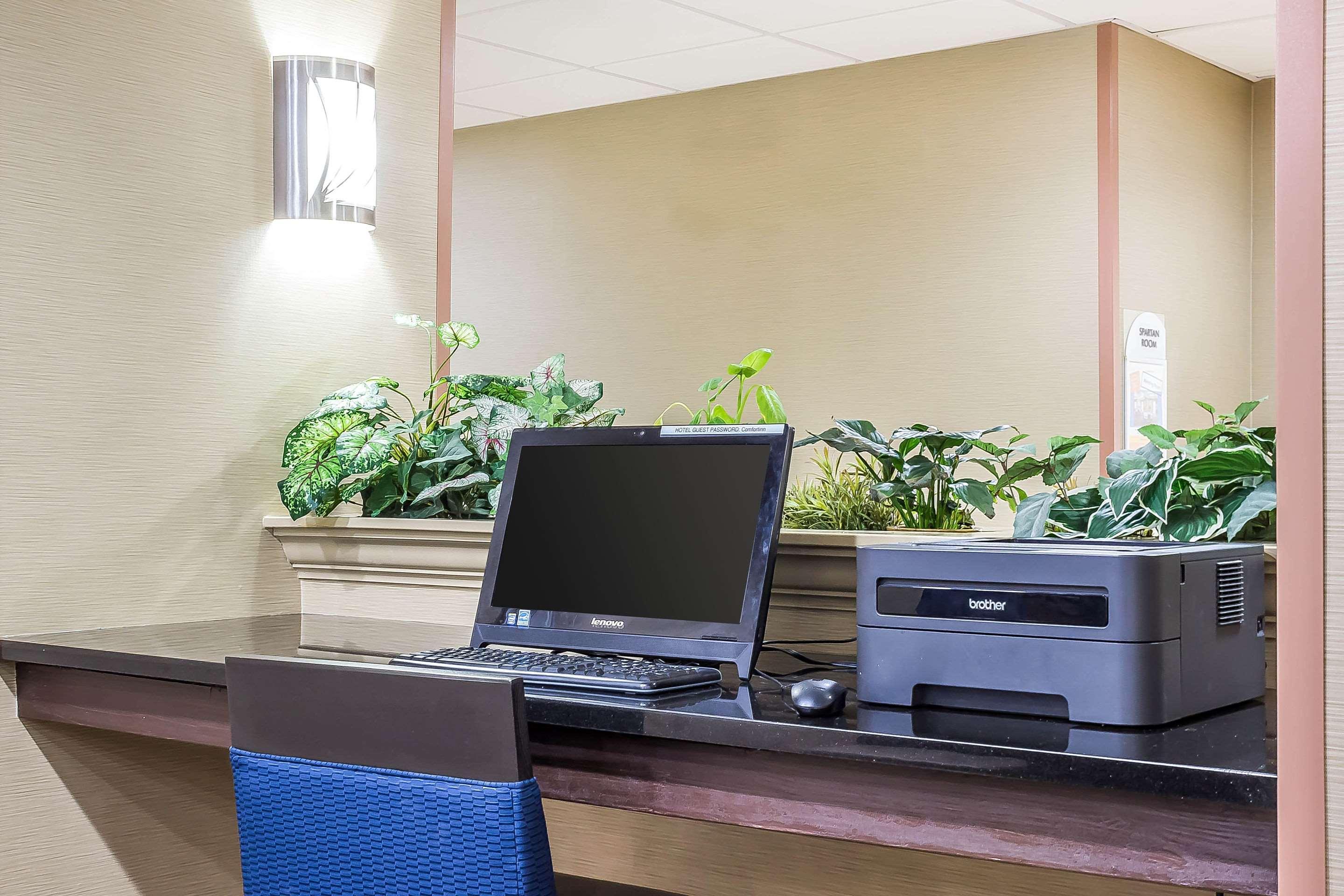 Comfort Inn Greensboro - Kernersville Екстер'єр фото
