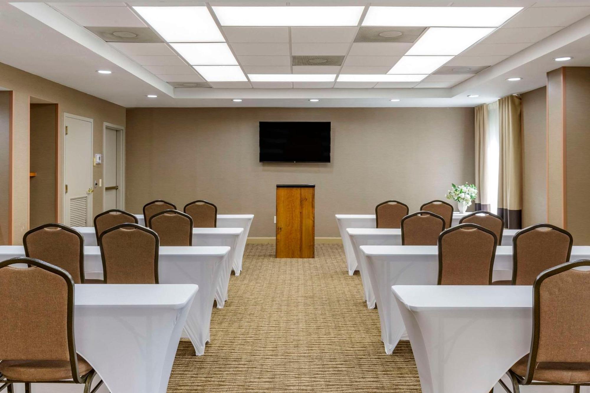 Comfort Inn Greensboro - Kernersville Екстер'єр фото