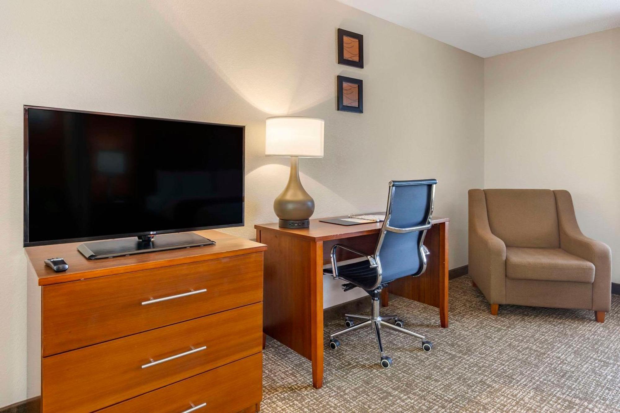 Comfort Inn Greensboro - Kernersville Екстер'єр фото