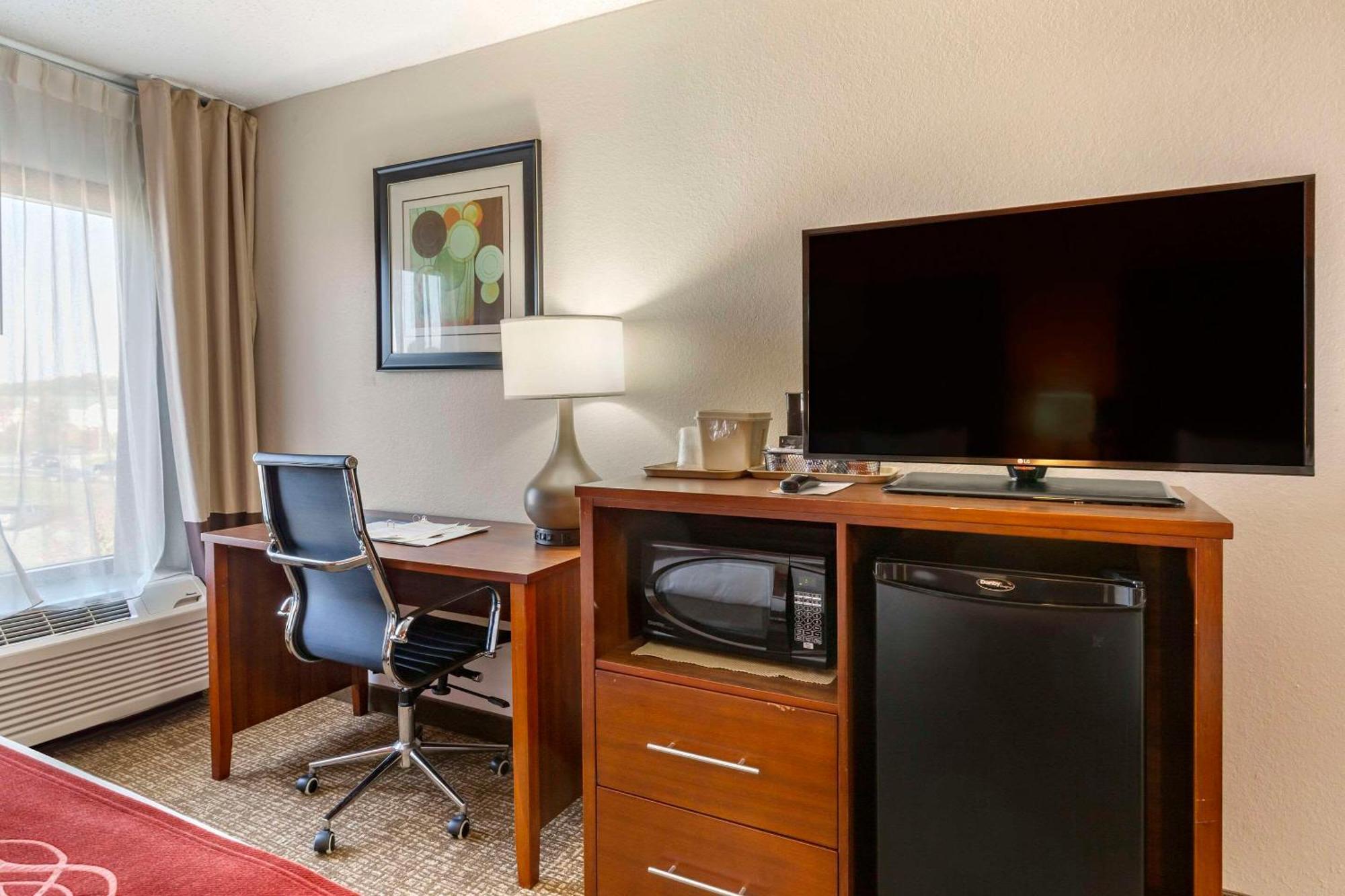 Comfort Inn Greensboro - Kernersville Екстер'єр фото