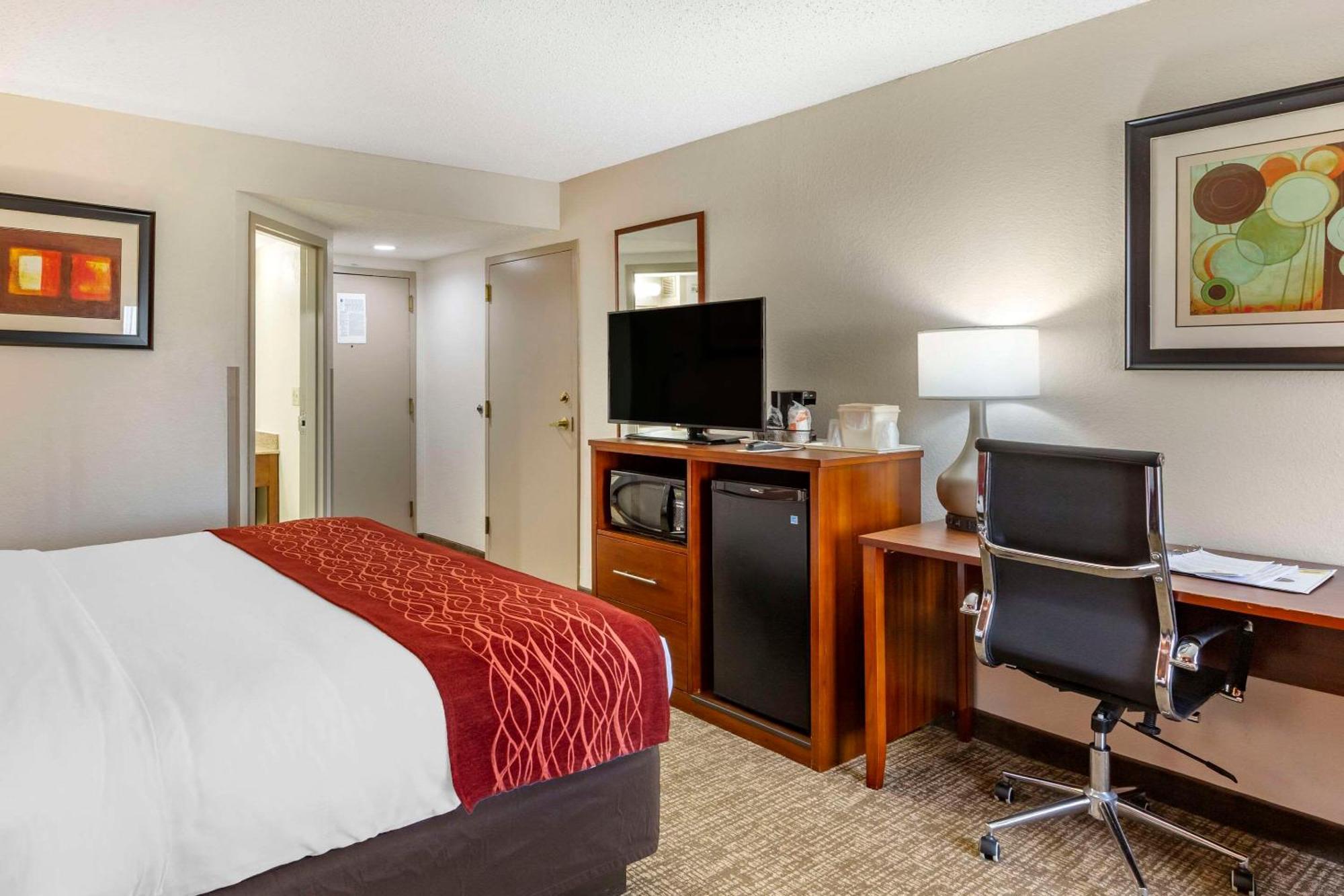 Comfort Inn Greensboro - Kernersville Екстер'єр фото